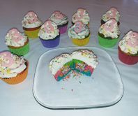 regenboog Piñata Cupcakes 3 an